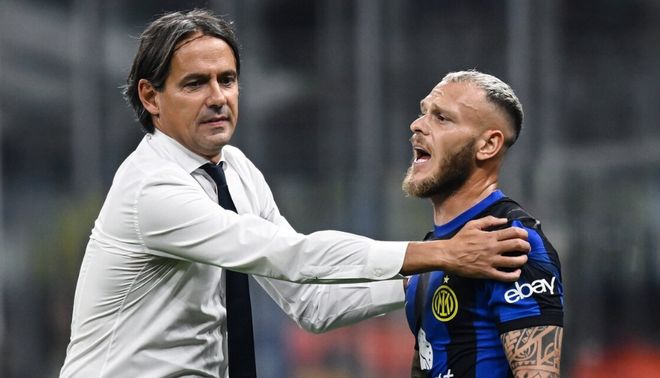 阵容割裂的 阵容割裂的