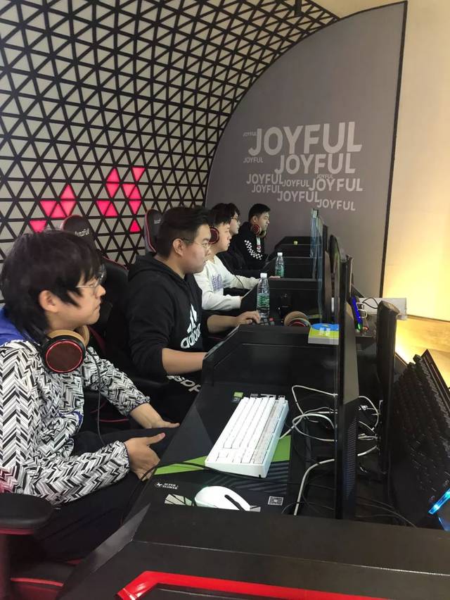 会形象更具 会形象更具